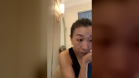 Snapshot of rongrong0329 chatting on 07/09/26, 12:37 sui sui online show from 07/09/26, 12:37