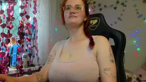 Snapshot of roniya_v chatting on 05/15/26, 02:57 Spicy lady Kristy online show from 05/15/26, 02:57