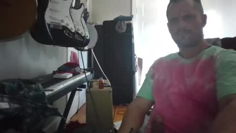 ronniejohnston13 online show from 06/06/26, 05:50