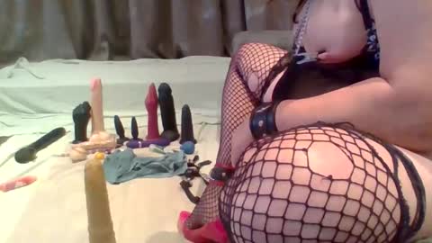 Snapshot of ronny1978cd chatting on 11/28/25, 10:34 ronny cd online show from 11/28/25, 10:34