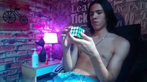 Snapshot of ronymiller_1 chatting on 12/11/24, 06:42 RonyMiller 1 online show from 12/11/24, 06:42