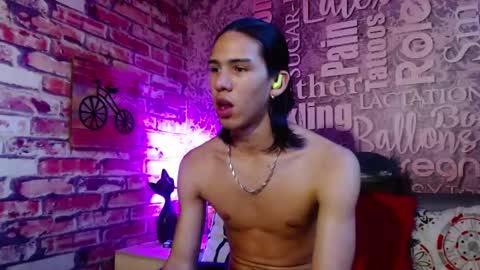 Snapshot of ronymiller_1 chatting on 12/26/24, 07:16 RonyMiller 1 online show from 12/26/24, 07:16