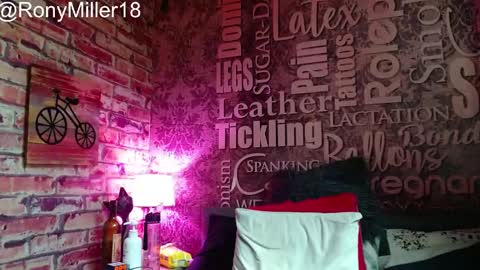 Snapshot of ronymiller_1 chatting on 01/13/25, 06:59 RonyMiller 1 online show from 01/13/25, 06:59