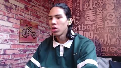 Snapshot of ronymiller_1 chatting on 01/25/25, 02:47 RonyMiller 1 online show from 01/25/25, 02:47