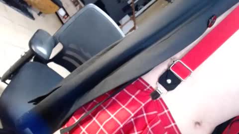 herreraisa offical online show from 02/16/25, 09:59