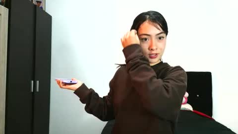 Snapshot of roosmery_ chatting on 03/30/26, 10:55 roosmery_ online show from 03/30/26, 10:55