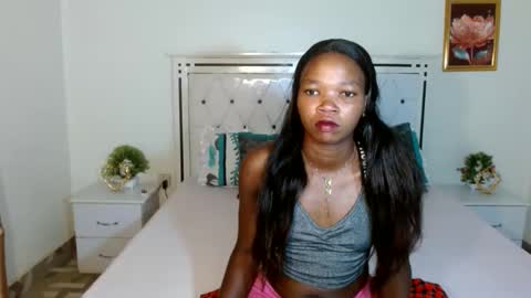Snapshot of rorennah chatting on 05/10/26, 05:40 Rorenah online show from 05/10/26, 05:40