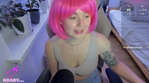 Snapshot of rororo1818 chatting on 11/01/25, 01:13 reesha . online show from 11/01/25, 01:13