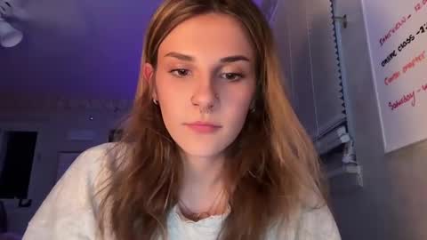 Snapshot of ros3210 chatting on 09/22/25, 03:30 Rose online show from 09/22/25, 03:30