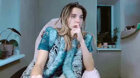 rosa843850 online show from 10/19/25, 03:56