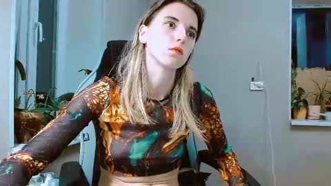 rosa843850 online show from 10/29/25, 03:25