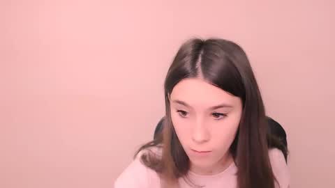 Rose online show from 11/25/25, 07:52