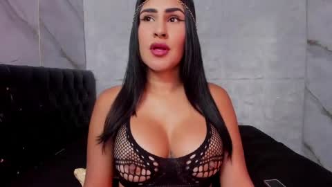 ROSALIA insta rosalia 10hoot online show from 04/16/26, 07:47