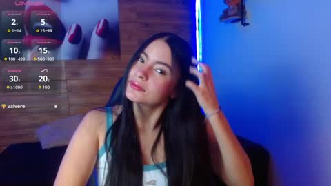 Snapshot of rosaliea chatting on 05/23/26, 05:34 R O S A L I A online show from 05/23/26, 05:34