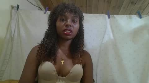 Snapshot of rosalinda933 chatting on 06/01/26, 07:26 Rosalinda online show from 06/01/26, 07:26