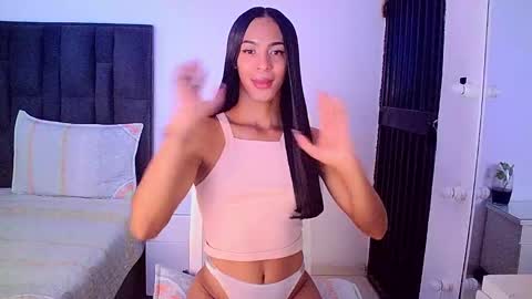 Snapshot of rosalindasexy chatting on 12/22/24, 03:00 Rosalinda online show from 12/22/24, 03:00