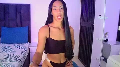Snapshot of rosalindasexy chatting on 01/08/25, 07:45 Rosalinda online show from 01/08/25, 07:45