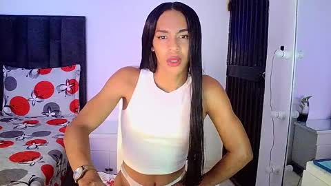 Snapshot of rosalindasexy chatting on 01/12/25, 01:11 Rosalinda online show from 01/12/25, 01:11