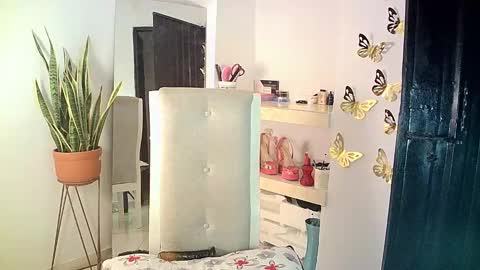 Snapshot of rosalindasexy chatting on 02/08/25, 02:58 Rosalinda online show from 02/08/25, 02:58