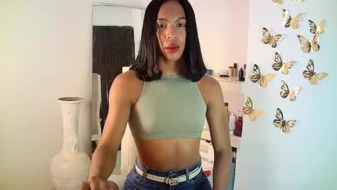 Snapshot of rosalindasexy chatting on 02/23/25, 07:11 Rosalinda online show from 02/23/25, 07:11