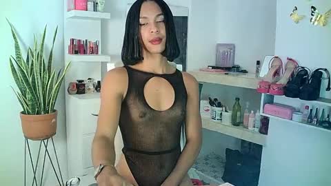 Snapshot of rosalindasexy chatting on 03/06/25, 09:36 Rosalinda online show from 03/06/25, 09:36