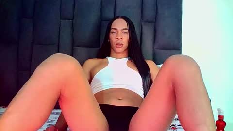 Snapshot of rosalindasexy chatting on 10/02/25, 03:24 Rosalinda online show from 10/02/25, 03:24