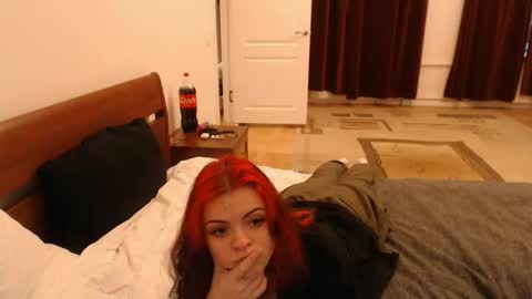 Snapshot of rosalynhaze chatting on 03/01/26, 01:35 Rosalyn online show from 03/01/26, 01:35