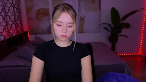 Snapshot of rosarising chatting on 07/19/26, 04:38 RosaRising online show from 07/19/26, 04:38