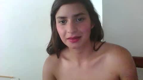 rosasvioletas online show from 12/21/25, 08:27