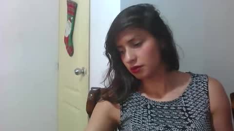 rosasvioletas online show from 12/22/25, 09:12