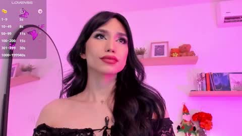 Snapshot of rose__saenz chatting on 12/22/24, 05:23 Rose Saenz online show from 12/22/24, 05:23