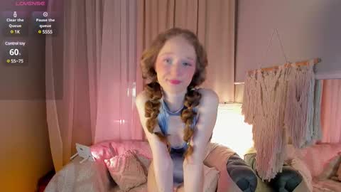 Snapshot of rose_charming_ chatting on 03/01/25, 09:59 Rose online show from 03/01/25, 09:59