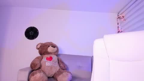 Rose A online show from 06/01/26, 11:06