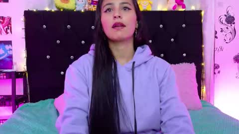 Rose online show from 11/07/25, 04:34