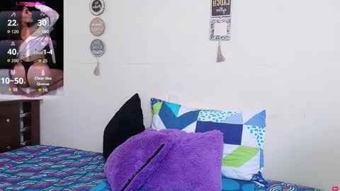 rose_towers4 online show from 11/12/25, 08:41