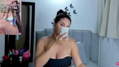 Snapshot of rose_towers4 chatting on 07/10/26, 04:17 rose_towers4 online show from 07/10/26, 04:17