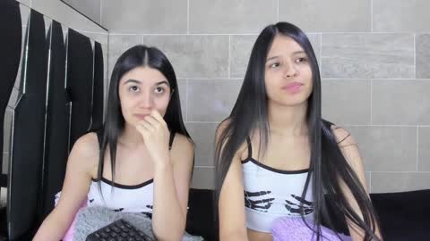 Rose y Miah online show from 12/15/24, 09:35