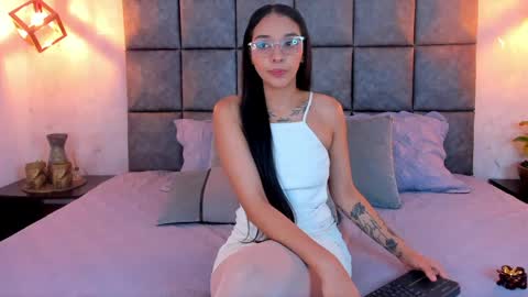 Snapshot of roseaurora chatting on 04/29/26, 11:25 roseaurora online show from 04/29/26, 11:25