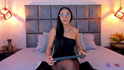 Snapshot of roseaurora chatting on 05/11/26, 11:27 roseaurora online show from 05/11/26, 11:27