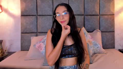 Snapshot of roseaurora chatting on 06/03/26, 10:40 roseaurora online show from 06/03/26, 10:40