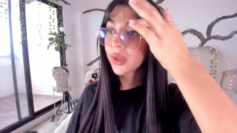 Rose online show from 10/28/25, 01:47