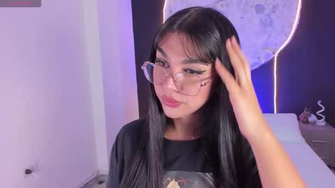 Rose online show from 11/28/25, 01:25