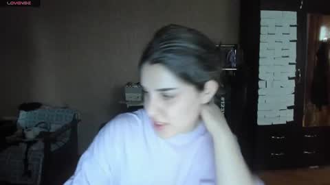 Snapshot of roselina_ chatting on 06/28/26, 04:46 Rose online show from 06/28/26, 04:46