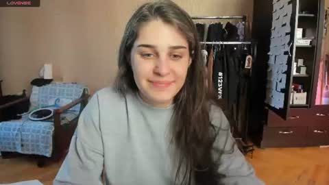 Snapshot of roselina_ chatting on 07/01/26, 12:18 Rose online show from 07/01/26, 12:18