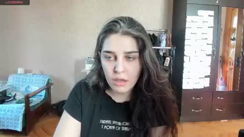 Snapshot of roselina_ chatting on 07/08/26, 12:20 Rose online show from 07/08/26, 12:20
