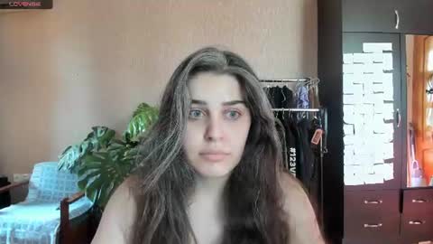 Snapshot of roselina_ chatting on 07/13/26, 08:39 Rose online show from 07/13/26, 08:39