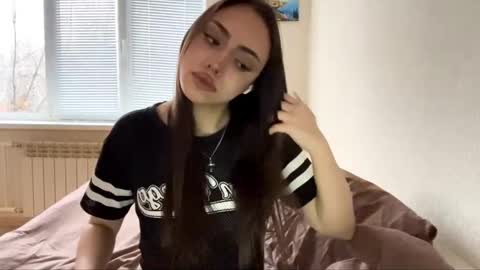 Mimi online show from 11/13/25, 11:31