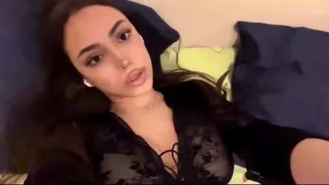 Mimi online show from 12/03/25, 03:21