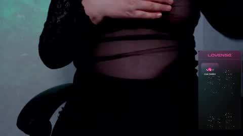 Snapshot of rosenayl chatting on 03/04/26, 06:19 Rina online show from 03/04/26, 06:19