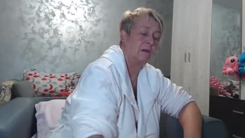 Lovepinklilly online show from 11/06/25, 05:25